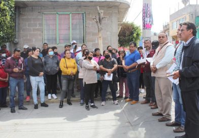 Rehabilitación de pavimento y nivelación de banquetas mejorará condiciones de tránsito en Chimalhuacán, Edoméx / @Xochitlfloresva @GobChimal_ >>>
