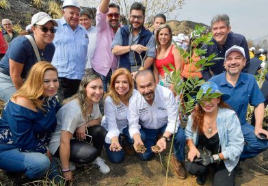 Inicia campaña Pedro Rodríguez reforestando los espacios verdes de Atizapán de Zaragoza / @Pedro_RVillegas @GobAtizapan >>>