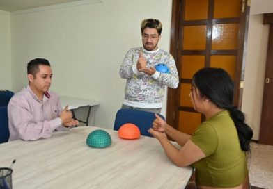 Ofrece Secretaría de Salud del Edoméx cursos de Lengua de Señas Mexicana a personas con discapacidad auditiva / @Edomex >>>