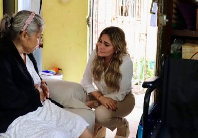 María Josefina Gamboa Torales reafirma su compromiso con los más vulnerables de Boca del Rio, Veracruz, en un acto de filantropía / @maryjosegamboa