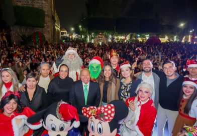 Luces, música y júbilo: Tlalnepantla enciende la Navidad en una noche de concordia ciudadana / @RacielPerezC_ @Gob_Tlalne >>
