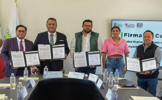 DIF Almoloya de Juárez fortalece su infraestructura educativa mediante convenio con la Universidad Digital / @ThaL_SG @AdolfoSolisG_