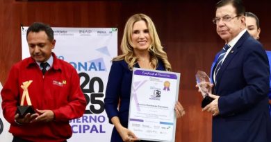 Romina Contreras recibe el galardón nacional a la mejor alcaldesa tras una década de solvencia financiera ininterrumpida en Huixquilucan / @RominaCDV @HuixquiGob >>>