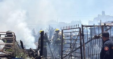 Gobierno de Tecámac brinda atención inmediata y apoyo integral a familia afectada por incendio en Santa María Ozumbilla / @rosiwongromero