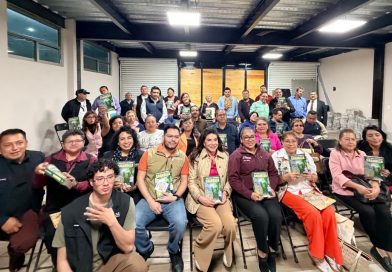 Elena García Martínez impulsa la formación de una vida pública más justa y profesional mediante el estudio académico