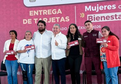 Naucalpan amplía cobertura social con entrega inicial de 5 000 tarjetas del programa «Mujeres con Bienestar» / @isaacsolar @GobNau >>>