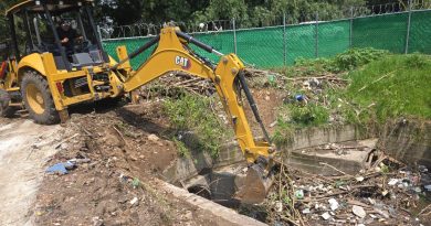 Gobierno municipal refuerza limpieza del canal de San José en Cuautitlán Izcalli / @daniel_ser @GobIzcalli >>>