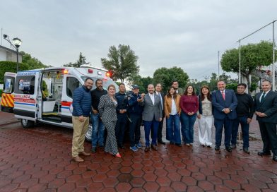 Pedro Rodríguez entrega ambulancia Ford Transit 2026 y prioriza la salud de las familias atizapenses / @Pedro_RVillegas @GobAtizapan