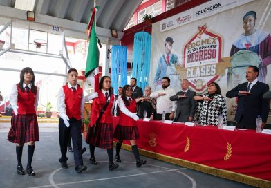 Isaac Montoya Márquez anuncia equipos y nuevos planteles para estudiantes en Naucalpan  / @isaacsolar @GobNau >>>