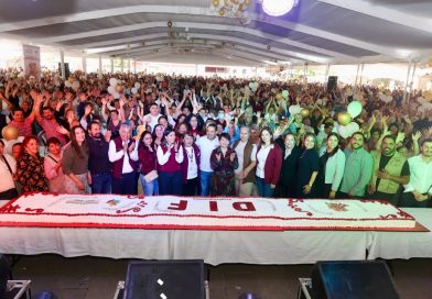Raciel Pérez Cruz encabeza festejos por el día de las abuelas y los abuelos y fortalece la red de casas de día / @RacielPerezC_ @Gob_Tlalne >>>