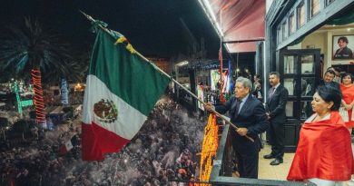Sergio Luna Cortés encabeza una noche de identidad y fervor en Tultepec; celebra el Grito de Independencia con esplendor pirotécnico y orden ciudadano  / @Edomex