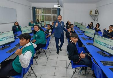 Pedro Rodríguez fortalece la infraestructura educativa de Atizapán con aulas digitales y nuevo equipamiento para ampliar las oportunidades estudiantiles / @Pedro_RVillegas @GobAtizapan