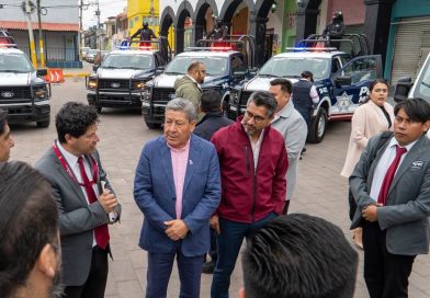 Tultepec fortalece la seguridad municipal con siete patrullas y una nueva ambulancia / @Edomex